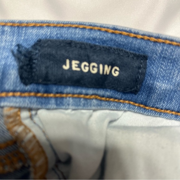 Aeropostale Skinny Jegging Low Rise Jeans Light Blue Junior Size 00 - Picture 3 of 10